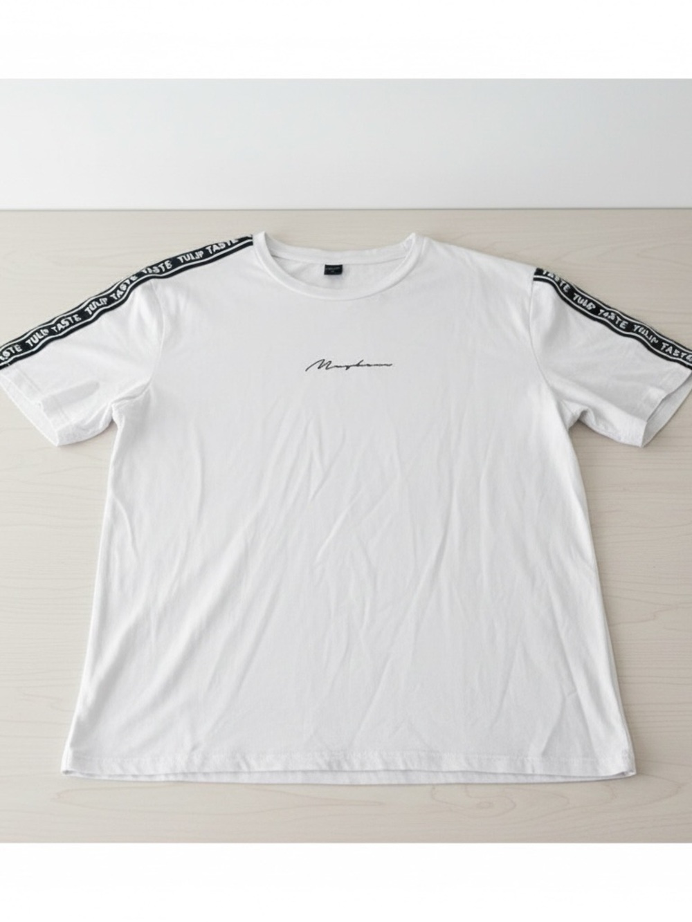 SHEIN Tulip Taste Tape Sleeve Graphic T Shirt White Size Large